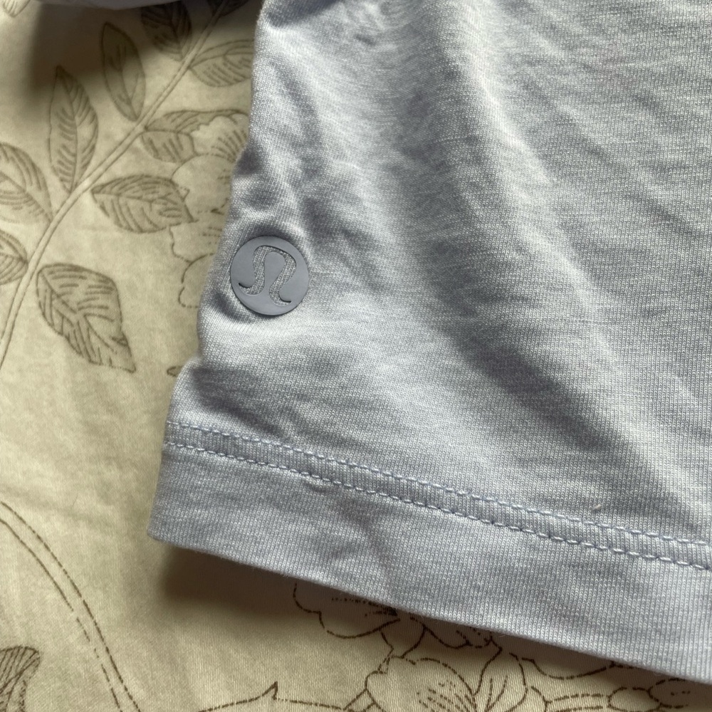 Lululemon All Yours Cropped Tee Pastel Blue 4 Gym Yoga Pilates Casual Loungewear - Picture 4 of 7